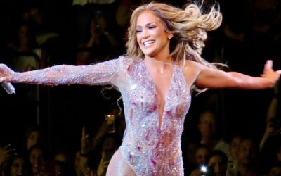 Jennifer Lopez a-t-elle copié Beyoncé aux American Music Awards ?